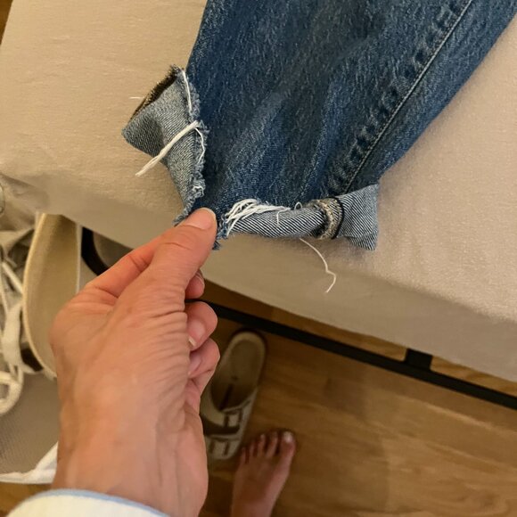 Like New! Gap Universal Slim Boyfriend Jeans Size 29/8 with Raw Hem - Picture 5 of 7